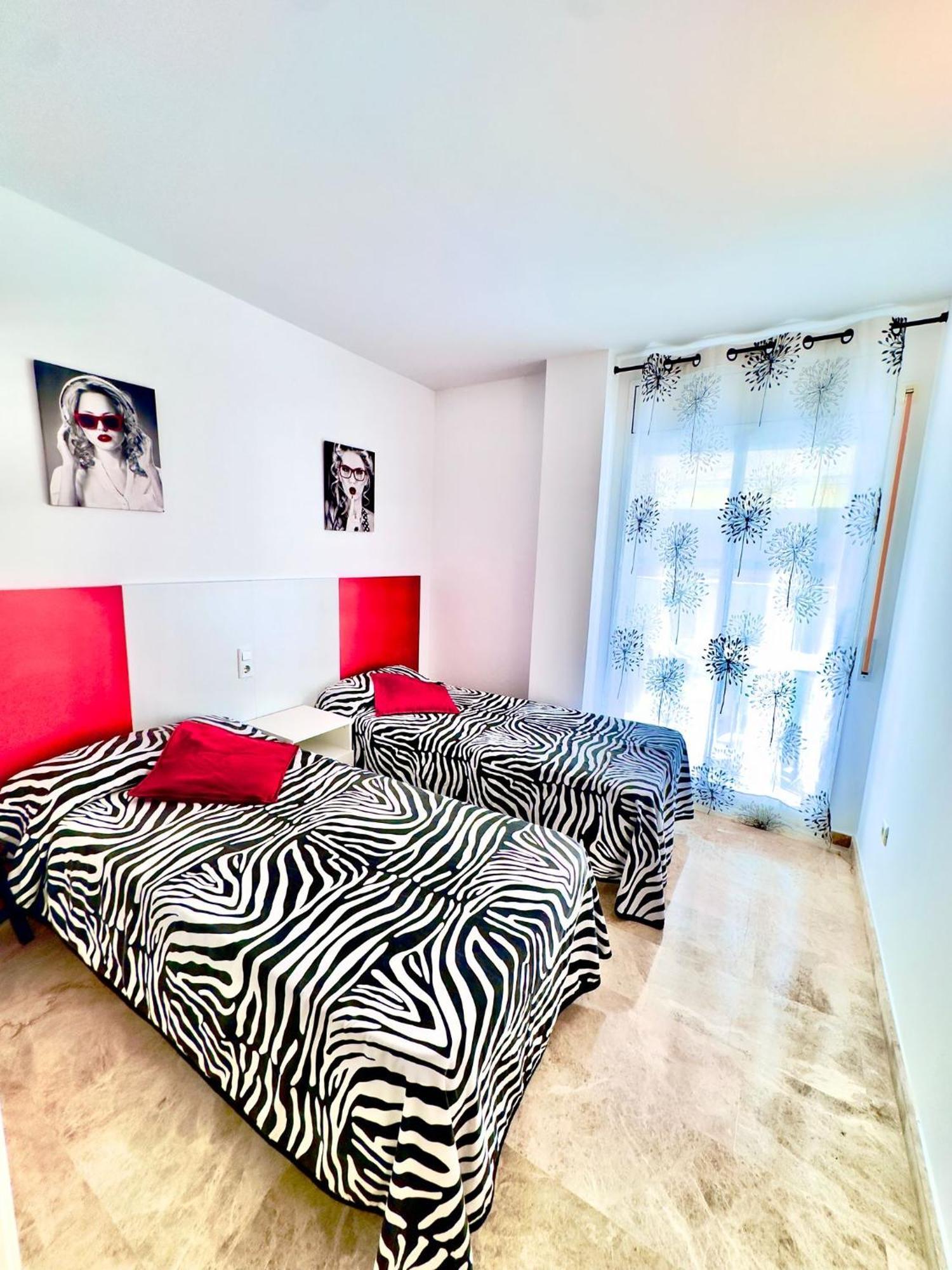 Апартаменты Ventura Park B4 0 Салоу Экстерьер фото